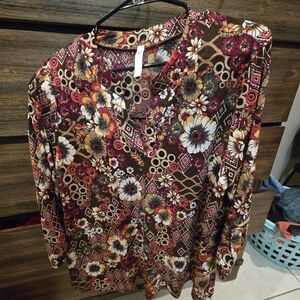 Dear Scarlett Tops 3/4ths Chocolate Brown Size Large New without Tags
